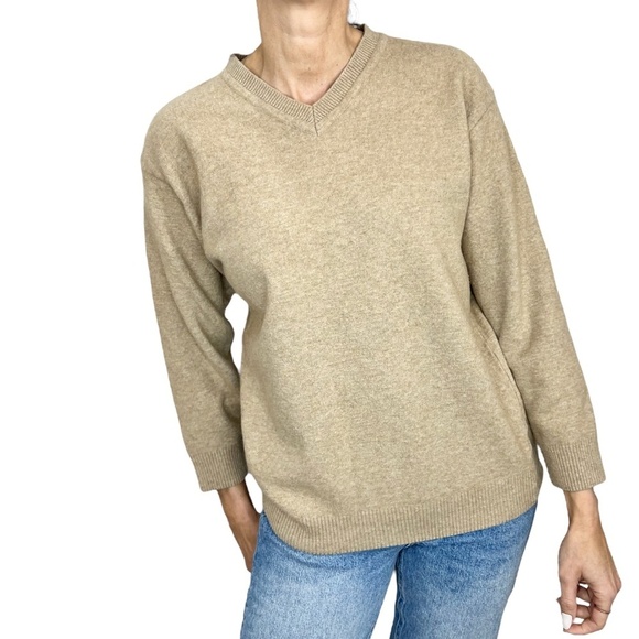 Syrian made tan v neck minimalist neutral preppy old money pullover sweater - Picture 1 of 11
